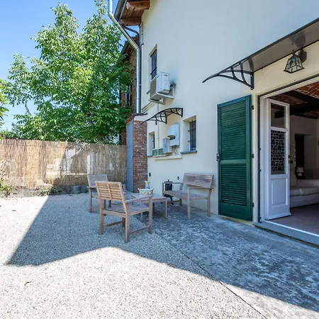 Jeeco By Interhome Casa vacanze *